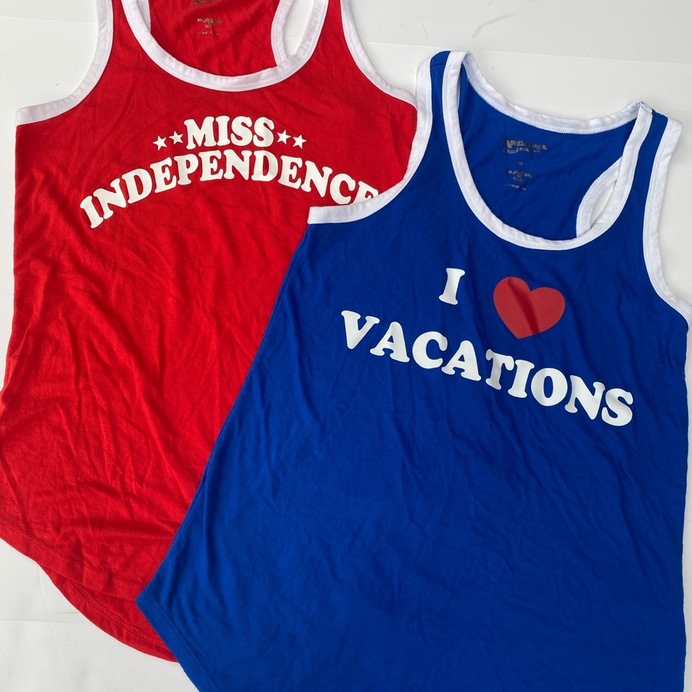 🍭 2/$15🍭 Set of 2 Fun Tank Tops